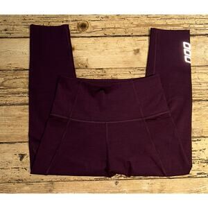 Lorna Jane Women’s Size S Burgundy Crop Legging